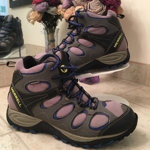 Merrell Men 5/ Woman 7